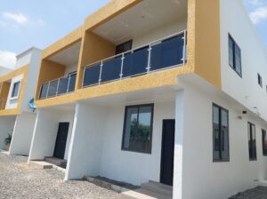 Stylish 2-Bedroom duplex apartment